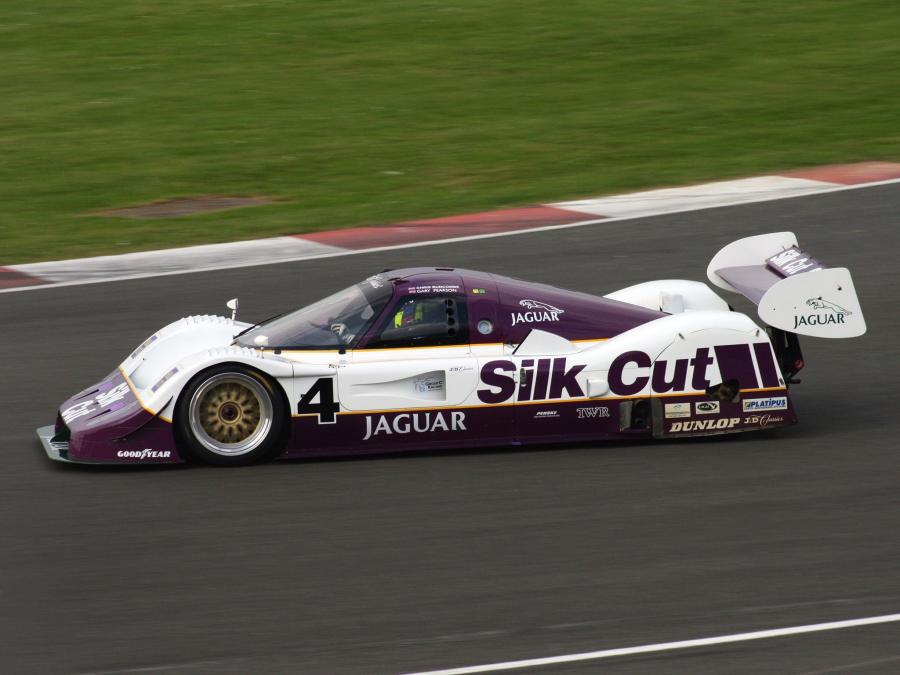  Jaguar XJR11 1990 года  (фото 13 из 16)